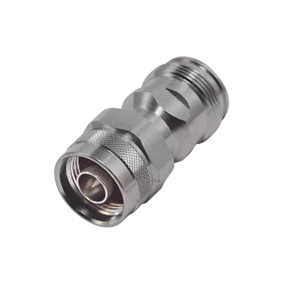 Adaptador en Línea de Conector 4.3-10 Hembra a N Macho, Bronce Blanco/ Plata/ Teflón. | RFD-43F-NM