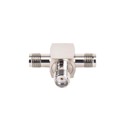 Adaptador en Forma T, de Triple Conectores SMA Hembra, Níquel/ Oro/ Teflón. | RSA-3401